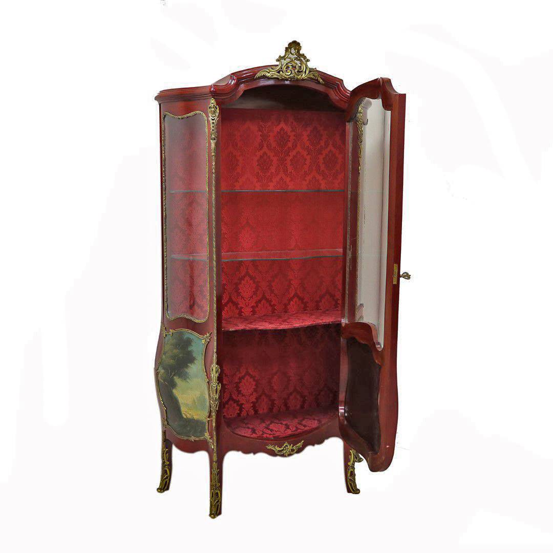 Antiqium Ürün  CEVİZ, VERNIS MARTIN VİTRİN